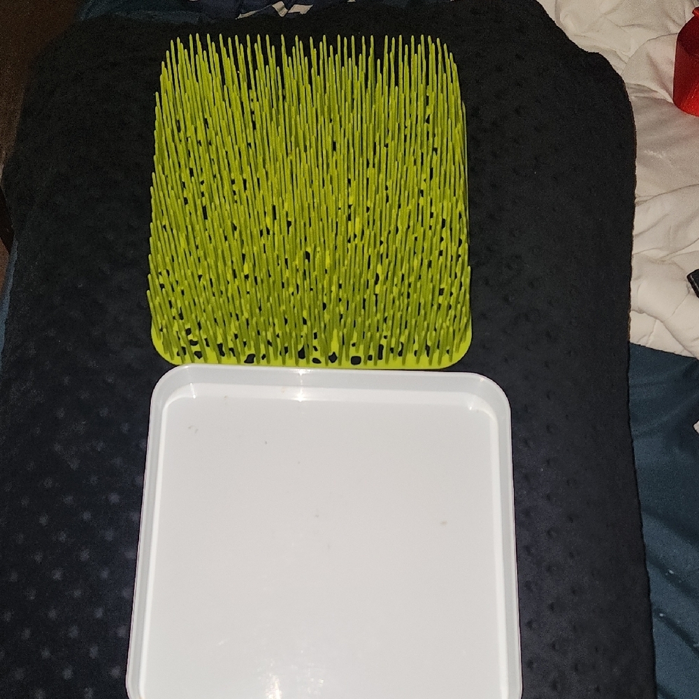 Boon Grass Drying Rack- Lime Green Drying Rack with White Tray